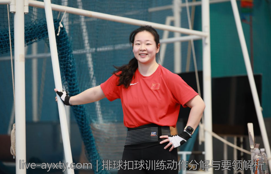 排球扣球训练动作分解与要领解析